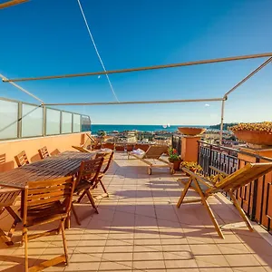 https://casaviva-trilocale-a-varazze-con-terrazza-vista-mare.hotelitalianriviera.com